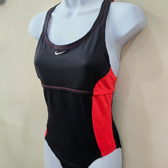 Nike One-Piece Swimsuit 6 – Black & Red Racerback Athletic Swimwear EUC - Picture 4 of 9